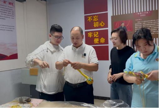 24c46ea8e47cc3f7d2c691a43a95e97d.png 24c46ea8e47cc3f7d2c691a43a95e97d.png