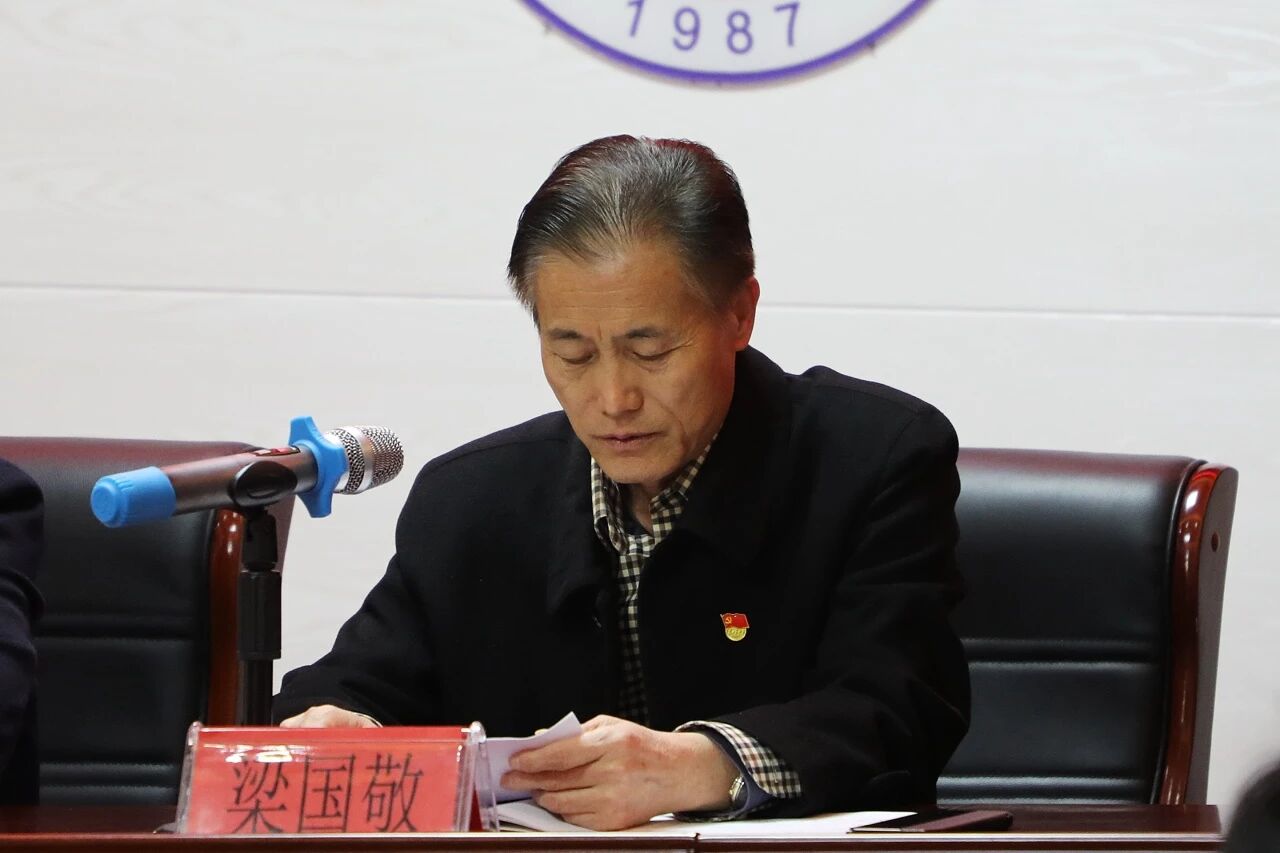 abb1b0e2bf13c18ff88c01cfc38fb5f9