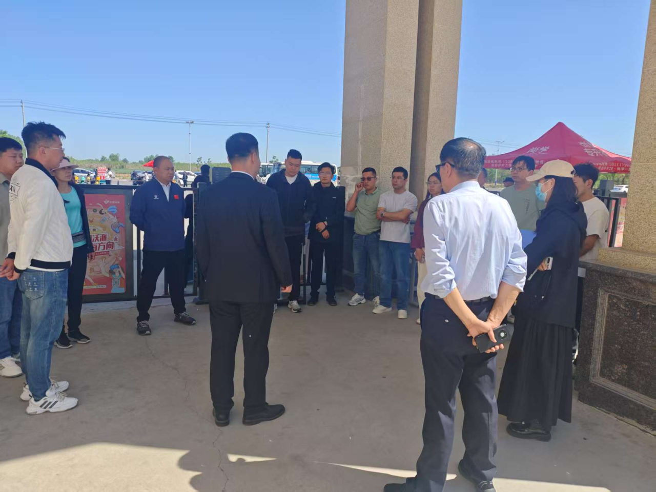 e2418acf15e5f1a564d482bed8f14e48