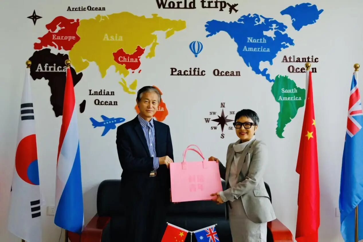 4deeab55497c538a6526645f81b145e2